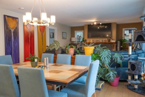642 Cedar Way, Rural Camrose County, AB - Indoor Photo Showing Dining Room
