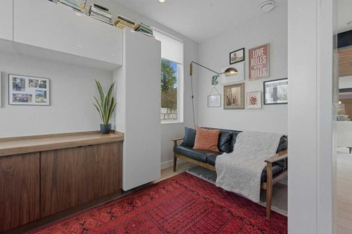 305 Jarvis Glen Court, Jarvis Bay, AB - Indoor Photo Showing Other Room