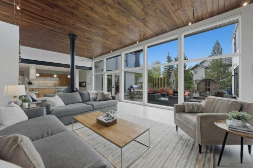 305 Jarvis Glen Court, Jarvis Bay, AB -  Photo Showing Living Room