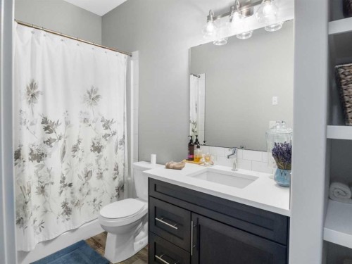 3541 44 Avenue, Red Deer, AB 