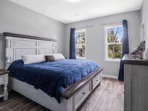 3541 44 Avenue, Red Deer, AB 