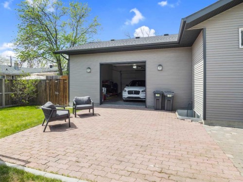 3541 44 Avenue, Red Deer, AB 