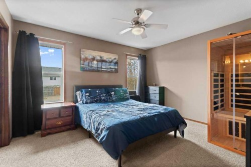 179 Issard Close, Red Deer, AB - Indoor Photo Showing Bedroom