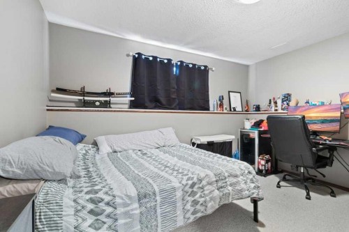 179 Issard Close, Red Deer, AB - Indoor Photo Showing Bedroom
