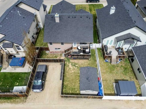 179 Issard Close, Red Deer, AB - Outdoor