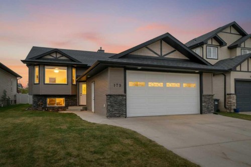 179 Issard Close, Red Deer, AB - Outdoor With Facade