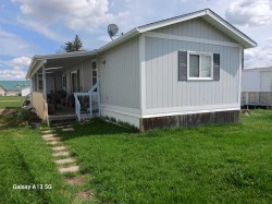 107 George Street Halkirk, AB T0C 1M0