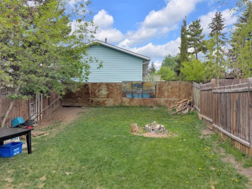64 Sylvan Drive, Sylvan Lake, AB - Outdoor