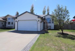 5537 Park Street Blackfalds, AB T0M 0J0