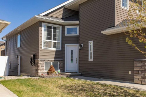 242 Viscount Drive, Red Deer, AB - Outdoor