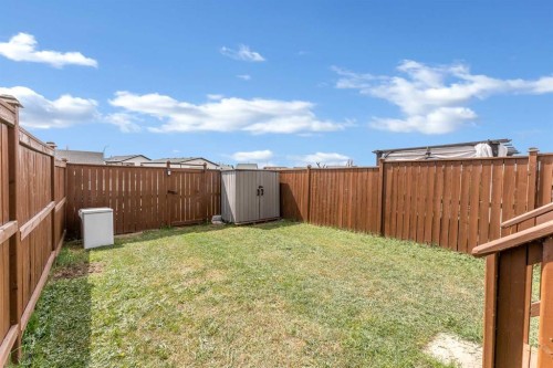 22 Hawthorn Place, Sylvan Lake, AB - Outdoor