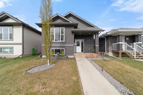 4414 75 Street  Camrose, AB T4V 5C9