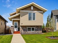 67 Lodge Place Sylvan Lake, AB T4S 2N2