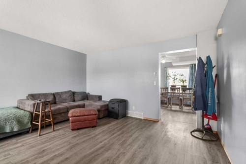 1816 26 Avenue, Delburne, AB - Indoor