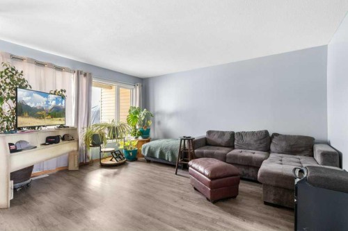 1816 26 Avenue, Delburne, AB - Indoor Photo Showing Living Room