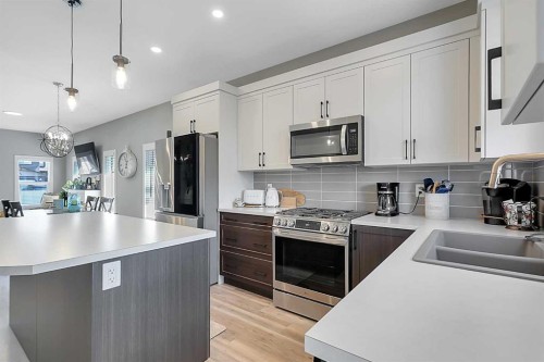 68 Windermere Close, Red Deer, AB - Indoor Photo Showing Kitchen With Upgraded Kitchen