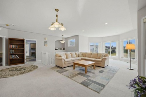 54 Lord Close, Red Deer, AB - Indoor Photo Showing Living Room