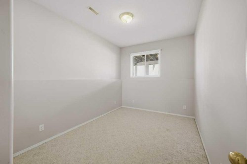 54 Lord Close, Red Deer, AB - Indoor Photo Showing Other Room