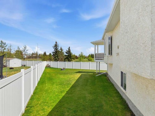 54 Lord Close, Red Deer, AB - Outdoor
