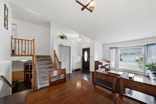 76 Dixon Crescent, Red Deer, AB - Indoor Photo Showing Other Room