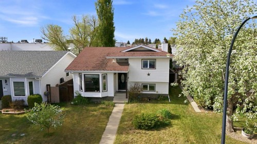 76 Dixon Crescent, Red Deer, AB - Outdoor