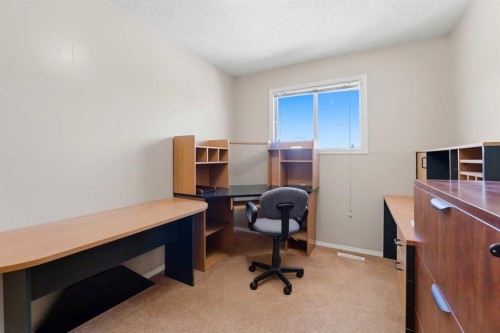1 Greig Close, Red Deer, AB - Indoor Photo Showing Office