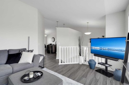 68 Ireland Crescent, Red Deer, AB 