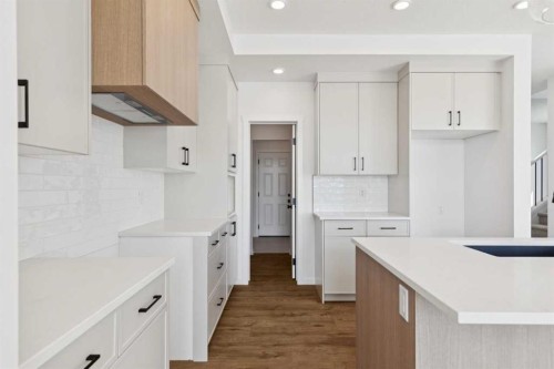 93 Bartlett Way Se, Calgary, AB - Indoor Photo Showing Other Room