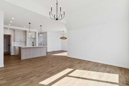 93 Bartlett Way Se, Calgary, AB - Indoor Photo Showing Kitchen