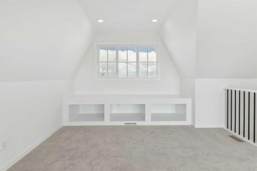 93 Bartlett Way Se, Calgary, AB - Indoor Photo Showing Other Room