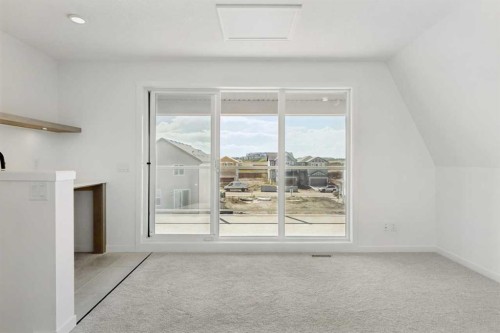 93 Bartlett Way Se, Calgary, AB - Indoor Photo Showing Other Room