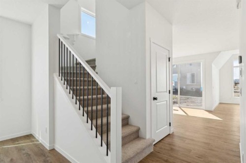 93 Bartlett Way Se, Calgary, AB - Indoor Photo Showing Other Room