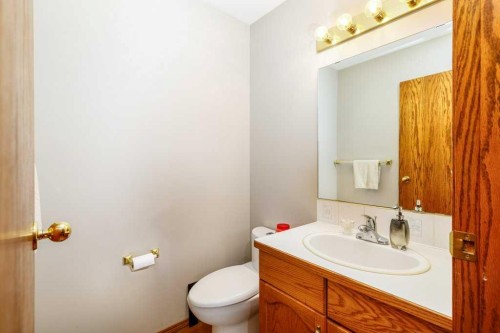 6 Densmore Crescent, Red Deer, AB - Indoor Photo Showing Bathroom