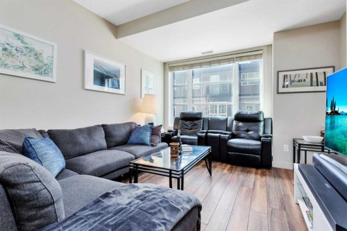 5131-2660 22 Street, Red Deer, AB - Indoor Photo Showing Living Room