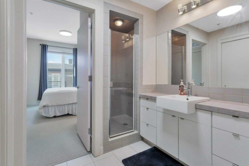 5131-2660 22 Street, Red Deer, AB - Indoor Photo Showing Bathroom
