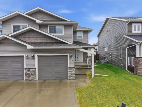 27 Windermere Close, Red Deer, AB 