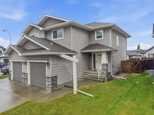 27 Windermere Close, Red Deer, AB 