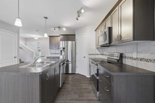 27 Windermere Close, Red Deer, AB 
