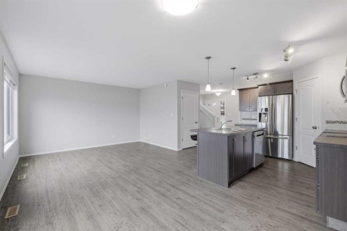 27 Windermere Close, Red Deer, AB 