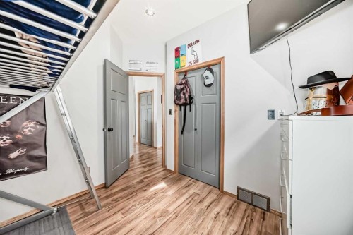 28 Bowman Circle, Sylvan Lake, AB - Indoor Photo Showing Other Room