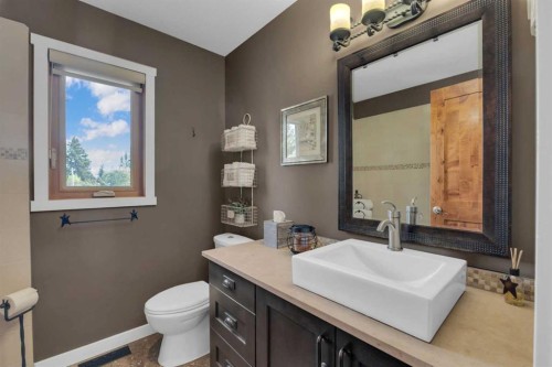 3520 44A Avenue, Red Deer, AB - Indoor Photo Showing Bathroom