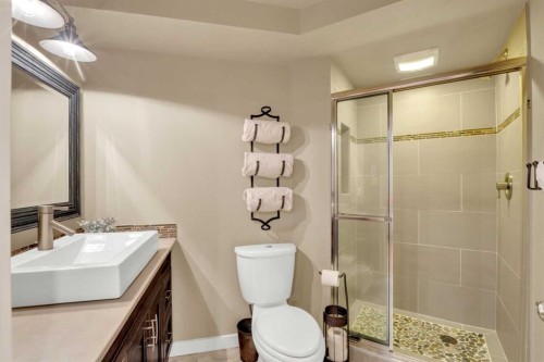 3520 44A Avenue, Red Deer, AB - Indoor Photo Showing Bathroom