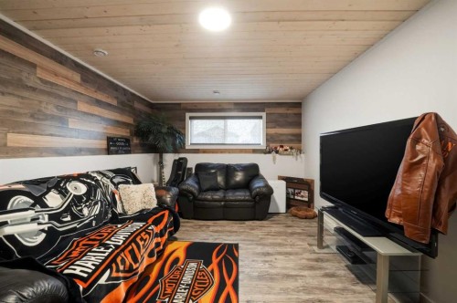 74 Ranchers Close, Lacombe, AB - Indoor