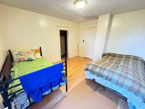 41004 Range Road 215, Rural Lacombe County, AB - Indoor Photo Showing Bedroom