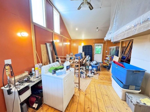 41004 Range Road 215, Rural Lacombe County, AB - Indoor