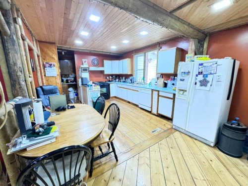 41004 Range Road 215, Rural Lacombe County, AB - Indoor