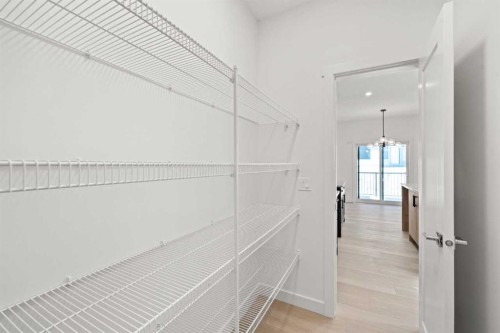 91 Heritage Manor, Cochrane, AB - Indoor