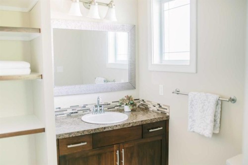 5007B 46 Street, Stettler, AB - Indoor Photo Showing Bathroom