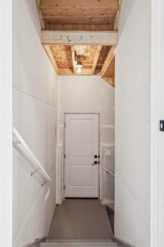 206 Sora Way Se, Calgary, AB - Indoor Photo Showing Other Room