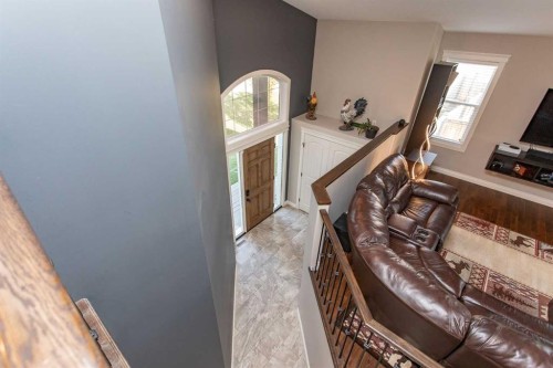 101 Coachman Way, Blackfalds, AB - Indoor Photo Showing Other Room